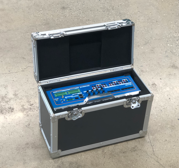 智能變電站繼電保護(hù)測試儀實(shí)物圖