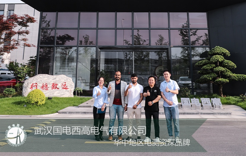 海外來(lái)訪| 阿曼客戶考察變壓器綜合測(cè)試臺(tái)及相關(guān)設(shè)備